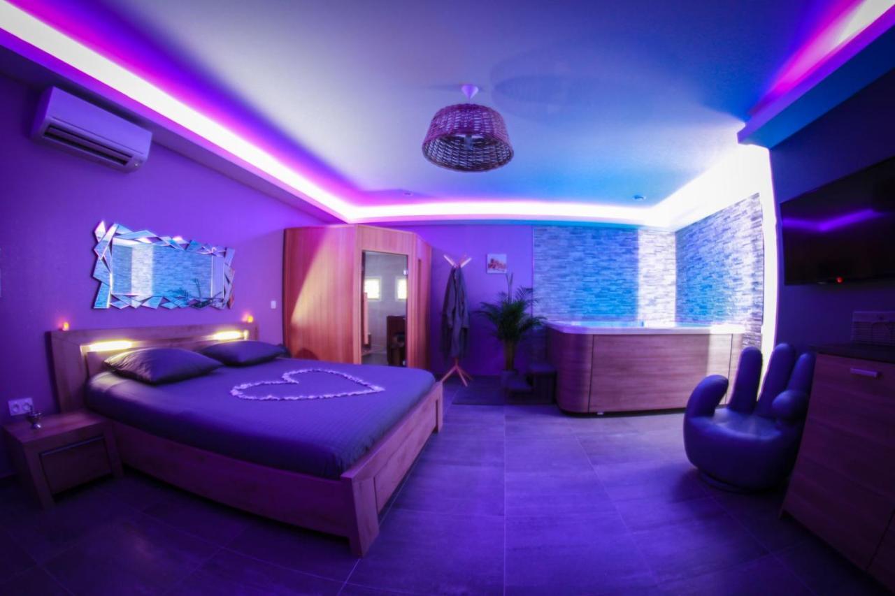 Nuit Vip Spa Sauna Privatif Le Rove Exteriér fotografie
